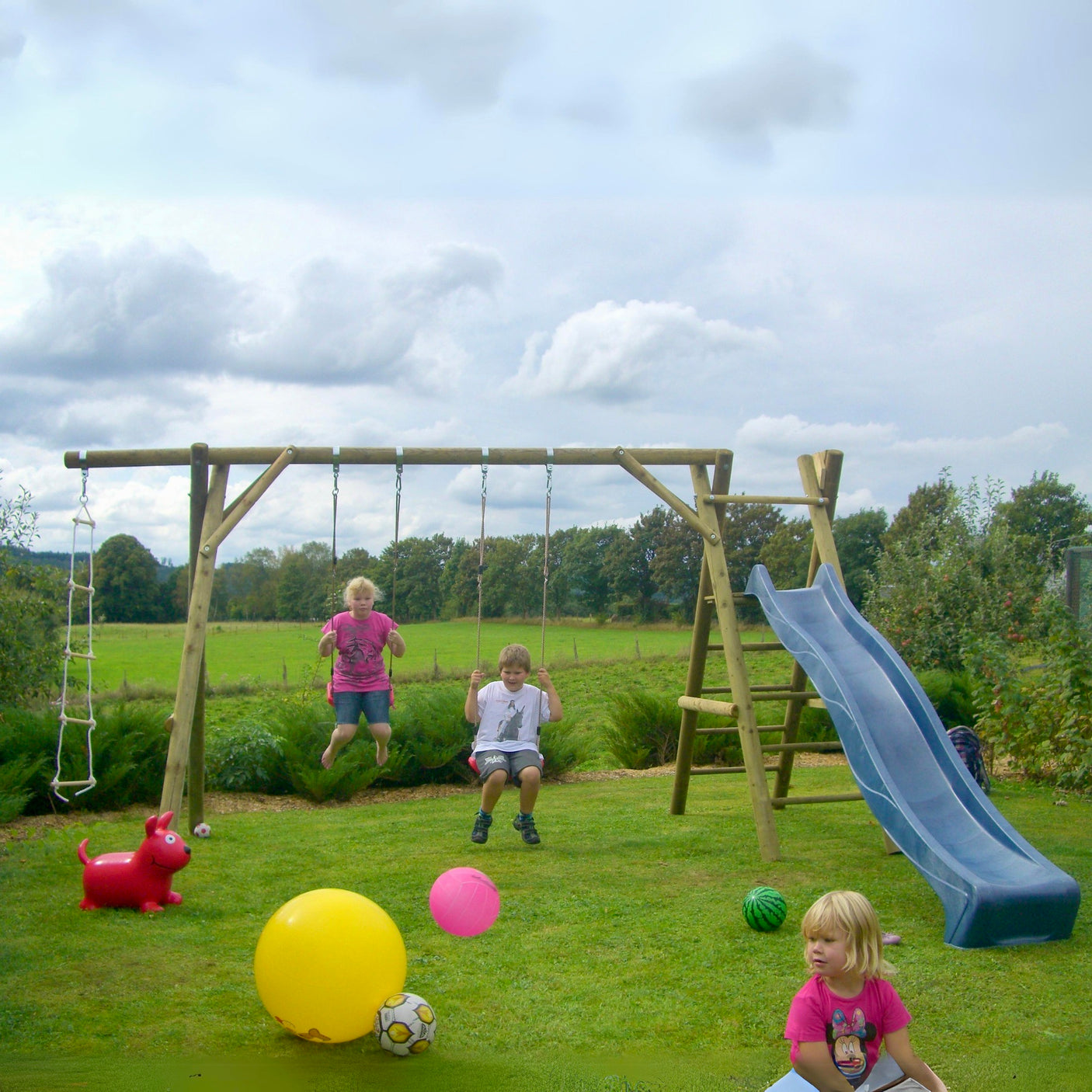 Spielgerüst Rutsche Schaukel - Soest - KDI