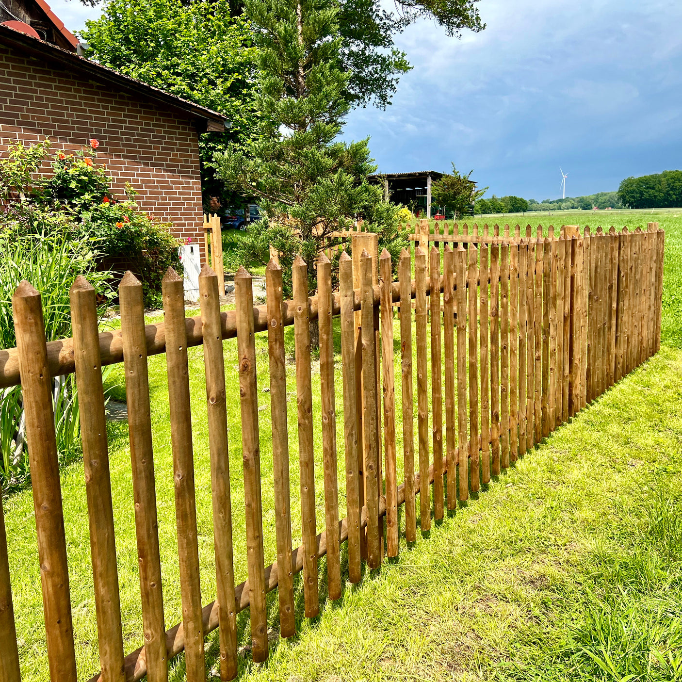 Komplettset Gartenzaun - Senkrechtzaun - KDI Braun